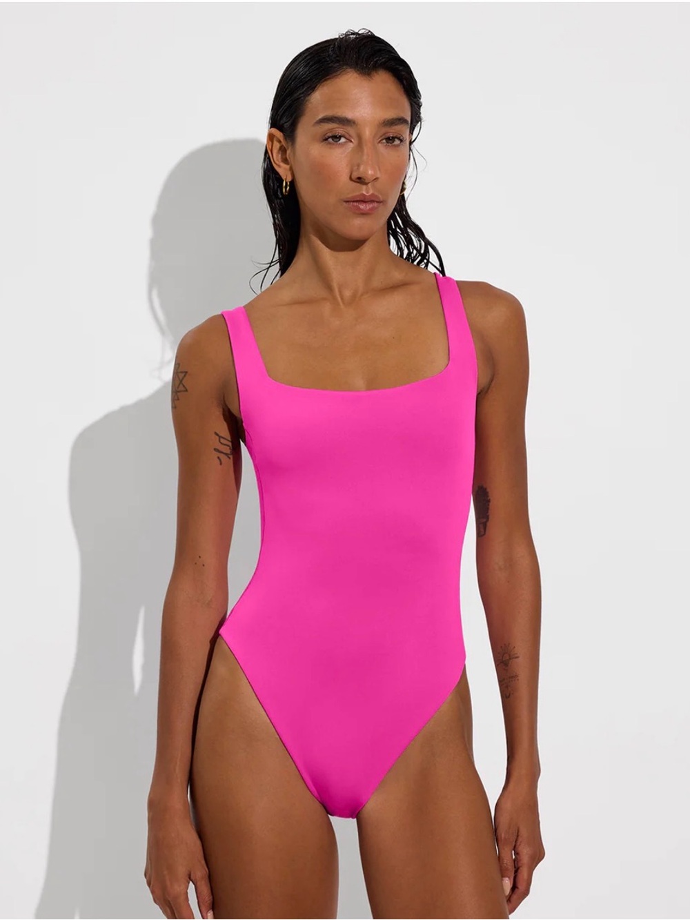 NWT Live In The Moment Bodysuit Barbie Pink Size Small
